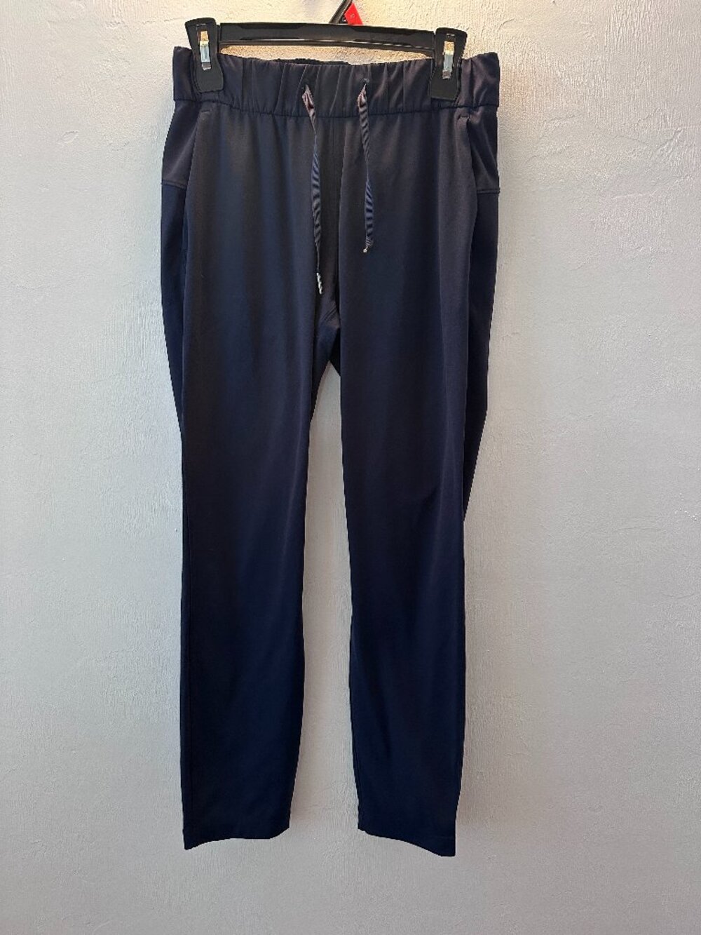 Lululemon On The Fly Pant Size 4 Navy Blue